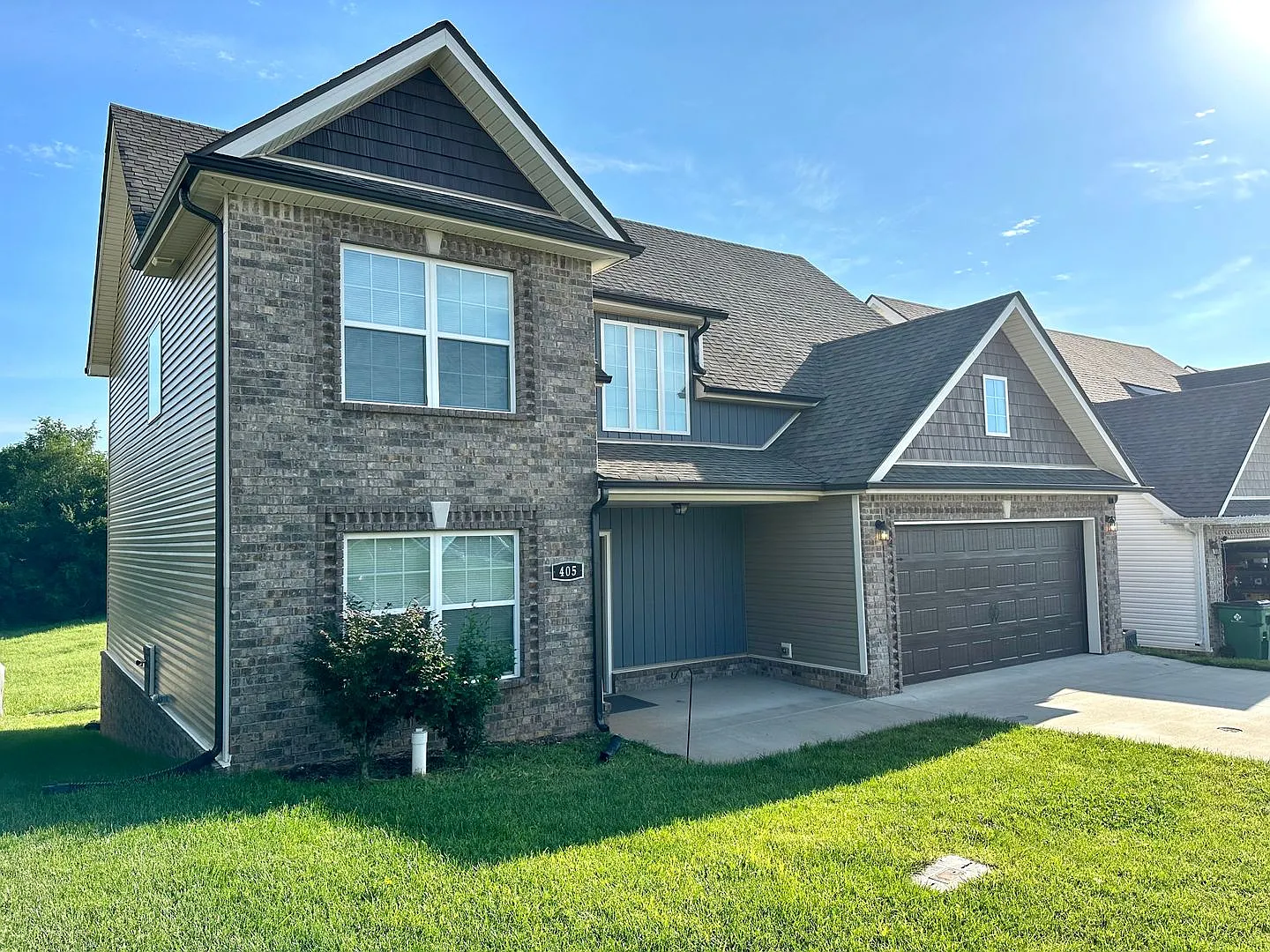 405 Wingfield Drive Clarksville, TN 37043 — Photo 2