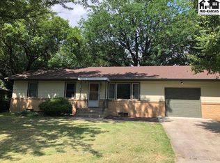 2315 Berry St, North Newton, KS 67117