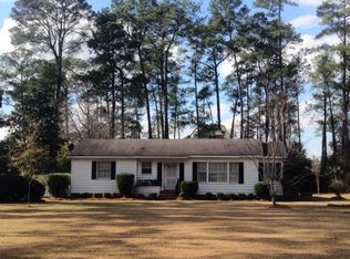 1509 S Dogwood Dr, Nashville, GA 31639