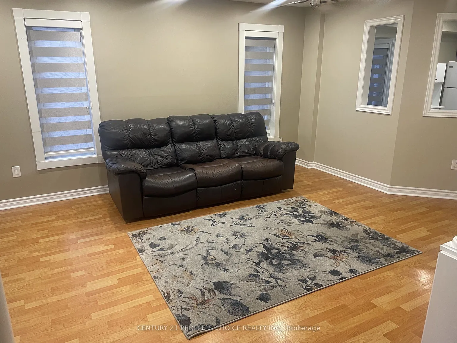 4 bed, $3,000 — Photo 2