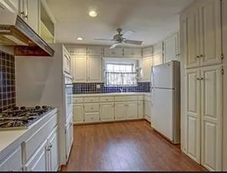 Large Kitchen