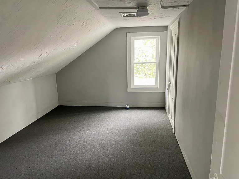 656 Main St #3 — Photo 13