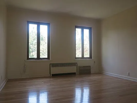 Rented by Target Realty Group | media 16