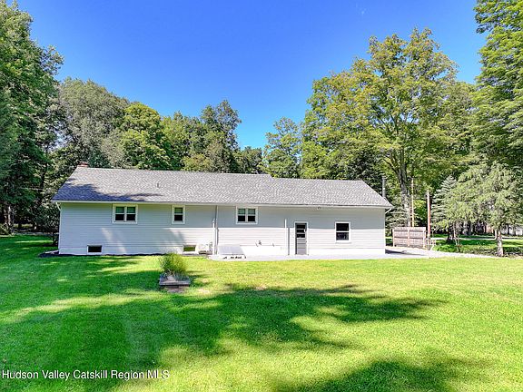 3rd image of 34 Van Buskirk Road
