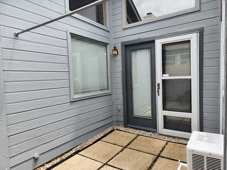 1320 Sheila Dr — Photo 48