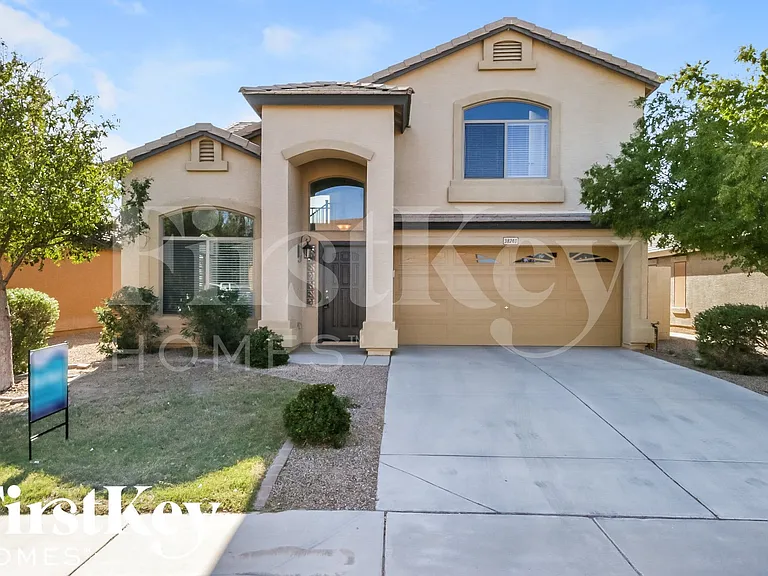 38240 N Sandy Dr — Photo 1
