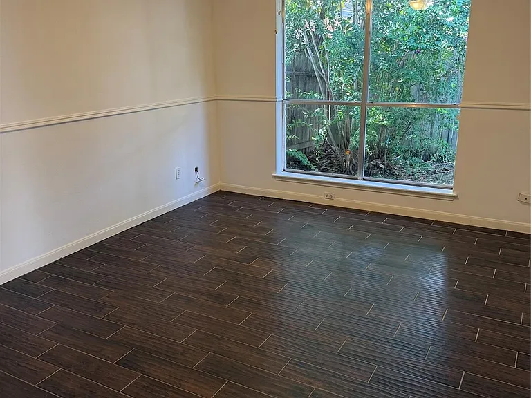 7822 Albin Ln — Photo 15