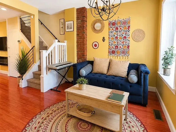 4323 Dexter St, Philadelphia, PA 19128