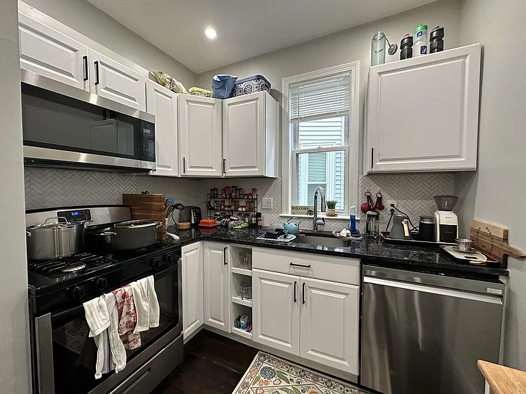 11 Priesing St #2 — Photo 1