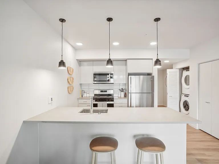 Splash Apartments — Photo 30