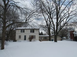 10415 S 75th Ct, Palos Hills, IL