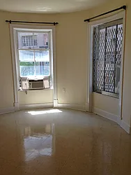 Rented by Maria Magoulas, LREB