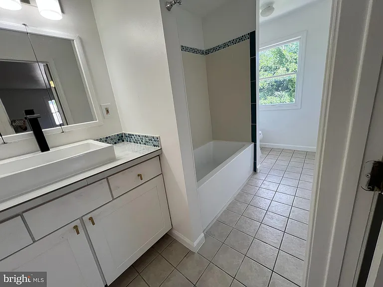 5309 Mitchell St — Photo 13