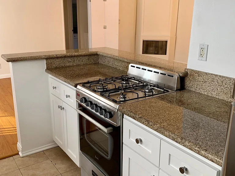 9129 National Blvd #10 — Photo 8