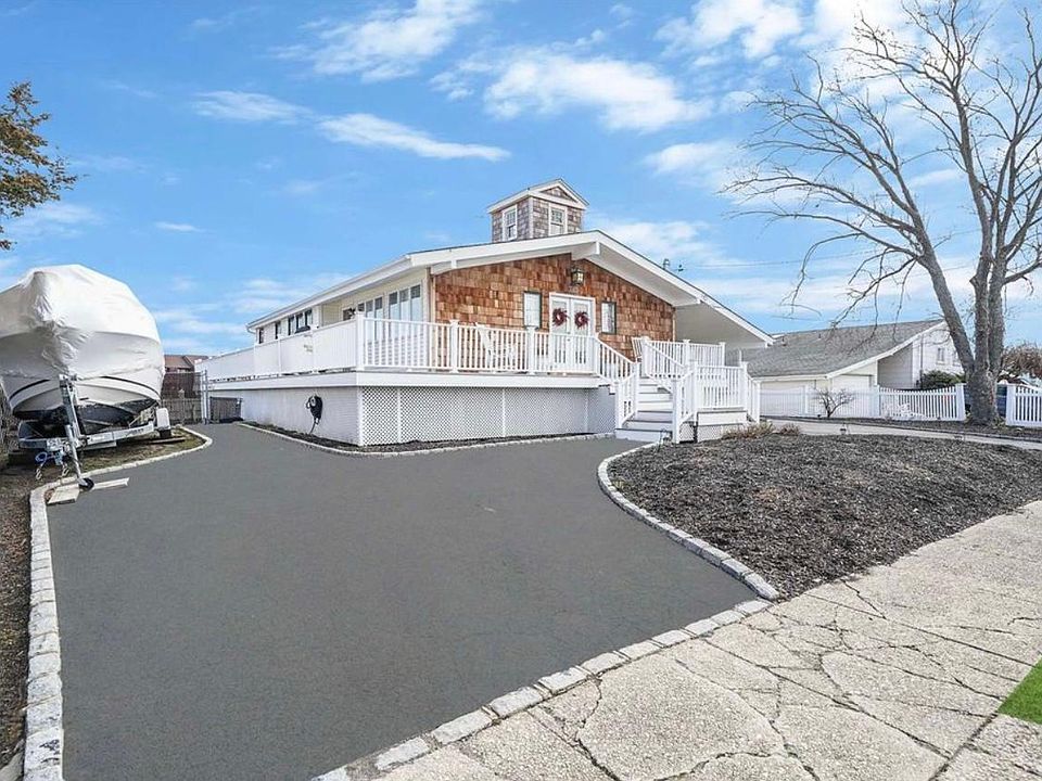 381 Kelp Rd FLOOR 1, Copiague, NY 11726 Zillow