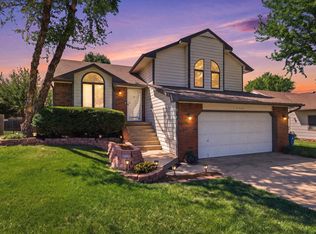 4554 N Eagle Lake Dr, Wichita, KS 67220