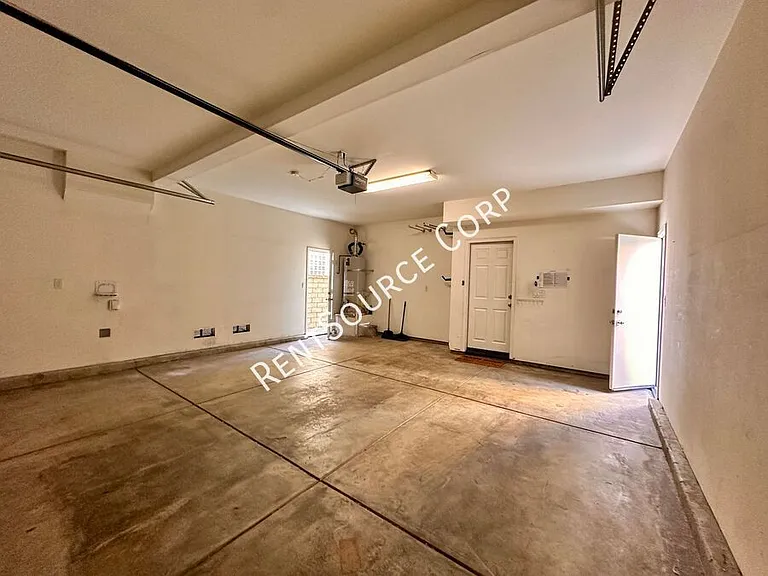 24162 Willowbrooke Ct — Photo 17