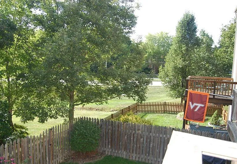 View to right from upper deck.
