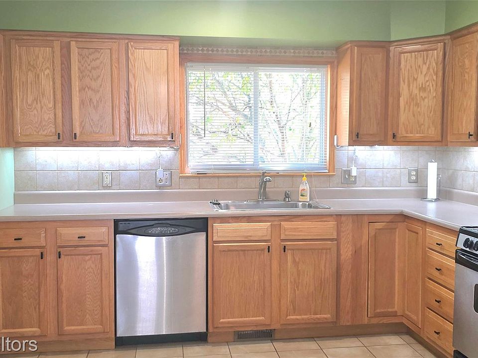30821 Underwood Dr #15, photo 9
