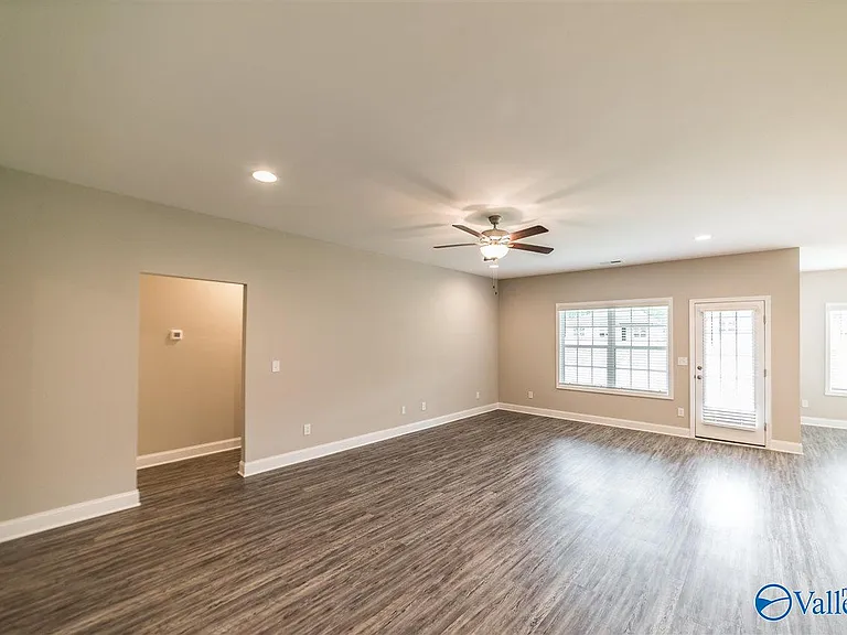 3029 Crystal Creek Dr — Photo 8