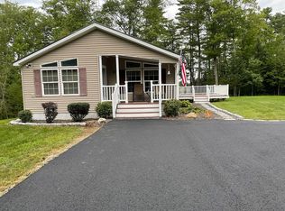 1423 Old Augusta Rd, Waldoboro, ME 04572