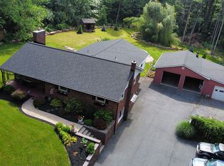 385 Horseshoe Trail Rd, Denver, PA 17517