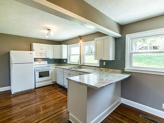 4th image of 515 Hill Dr