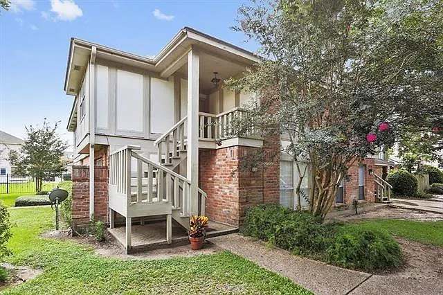 30 Cypress Grove Ct #20 — Photo 1