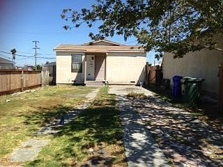 1st image of 1613 Pine Ave