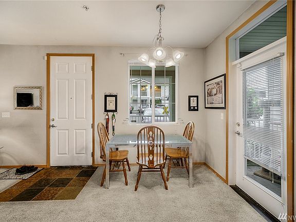 5th image of 10015 186th Pl E Unit 108