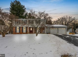 17228 Blossom View Dr, Olney, MD 20832
