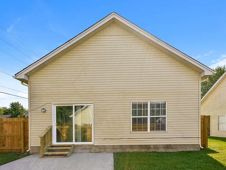 2000 Mansker Dr — Photo 17