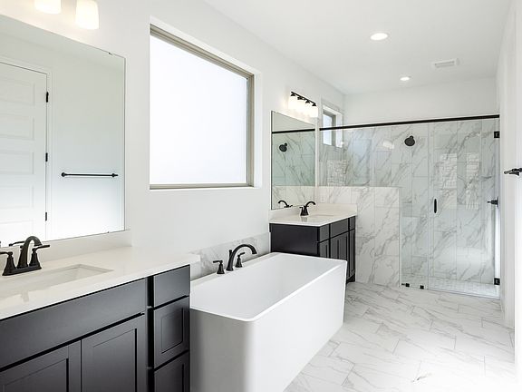 5th image of 129 Ensberg Ln