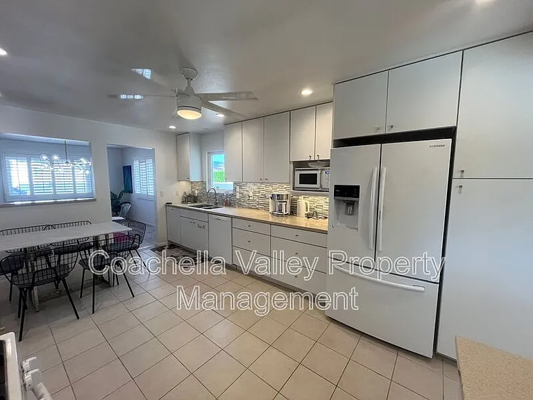 2960 N Cypress Rd — Photo 36