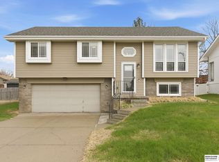 6213 N 80th St, Omaha, NE 68134