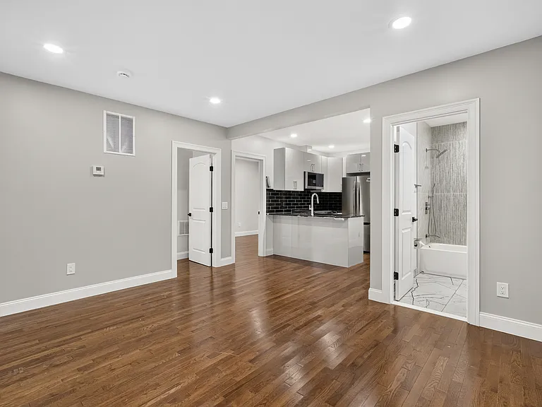 24 Dean St #1 — Photo 18