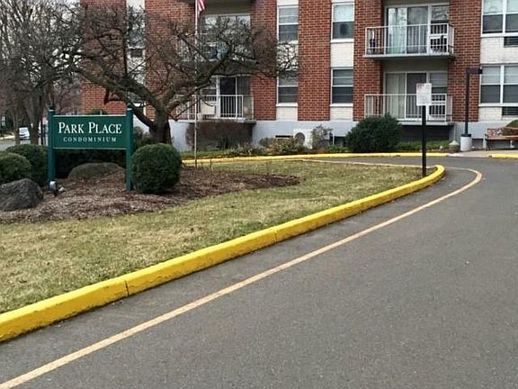 3rd image of 35 Park Ave APT 4K