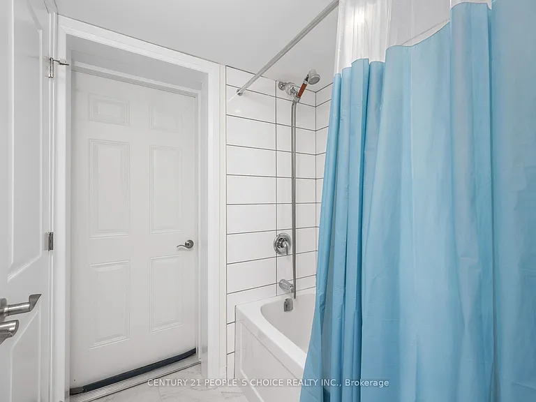 9 Queensbrook Cres — Photo 29