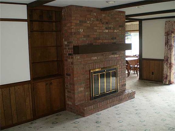 5th image of 343 Northwood Dr