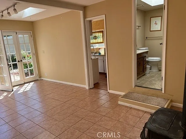 1500 Richard Ave — Photo 9