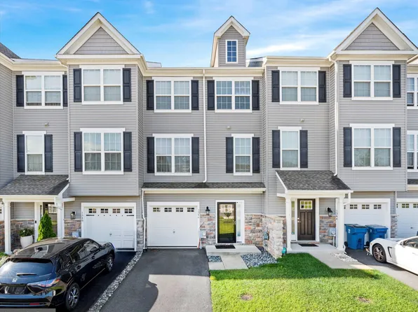 1346 Carrick Ct, Middletown, DE 19709