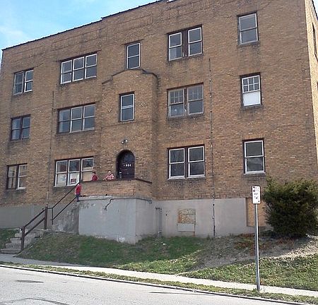 5th image of 3430 Price Ave