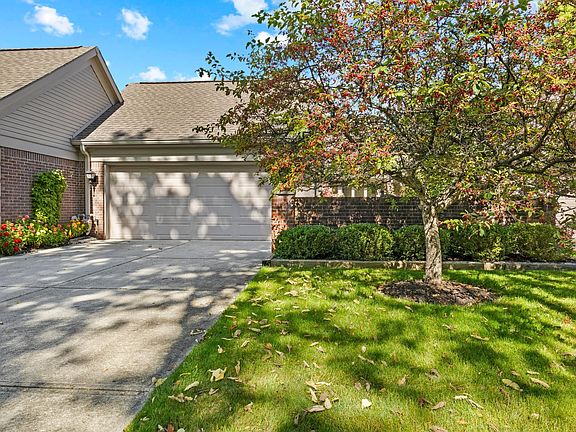 3rd image of 8537 Olde Mill Circle West Dr