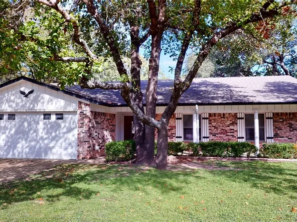 213 Hamilton Dr, Gatesville, TX 76528