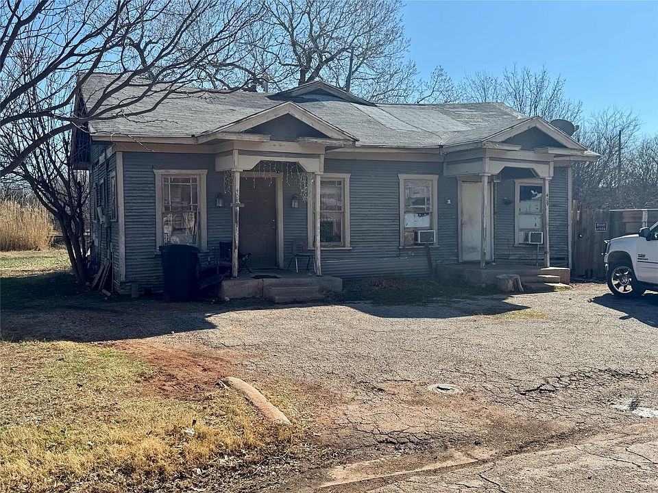 1st image of 409 Sewell St