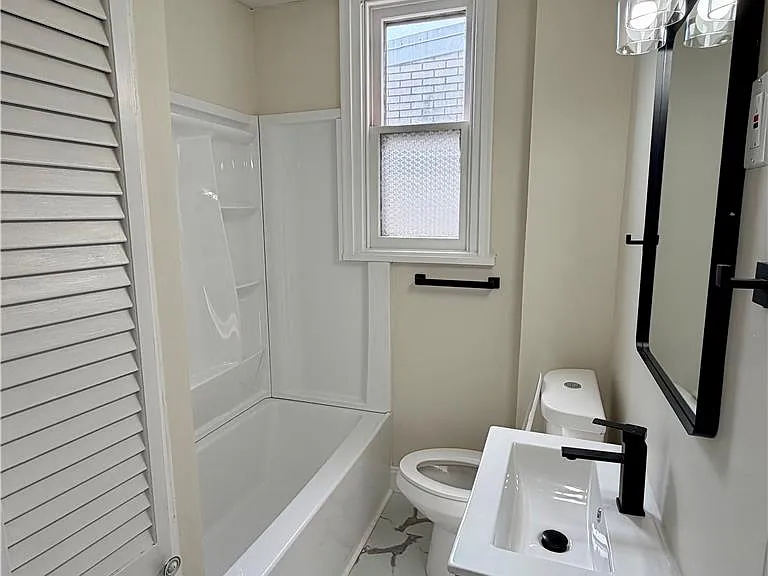 129 N Ellsworth St — Photo 11