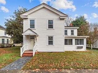 914 Lee St, West Point, VA 23181