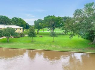 73 County Road 291, Bay City, TX 77414