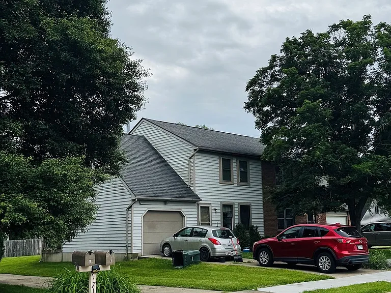725 Daniel Dr — Photo 1