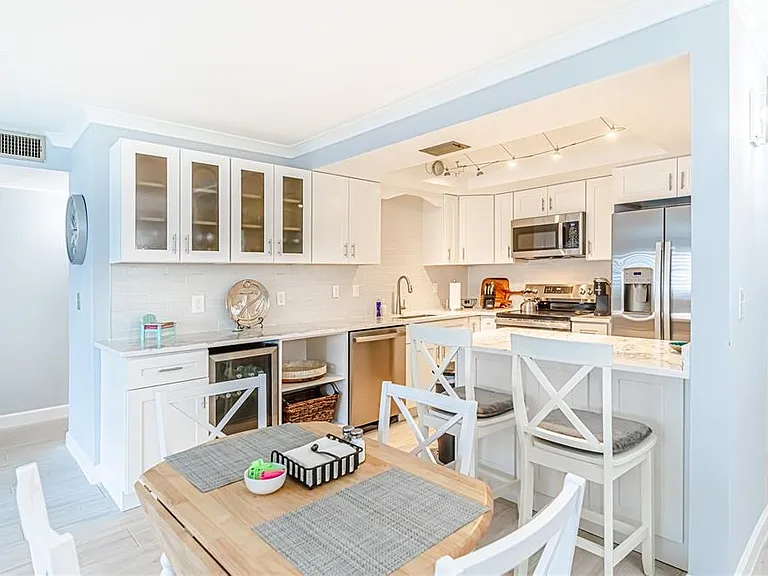616 Flamingo Dr #102 — Photo 10